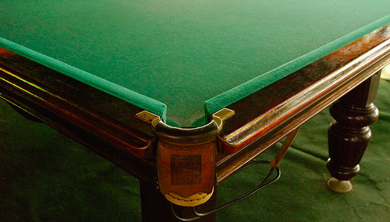 How To Choose Pool Table Felt & Get The Best Billiard Cloth For Your Table